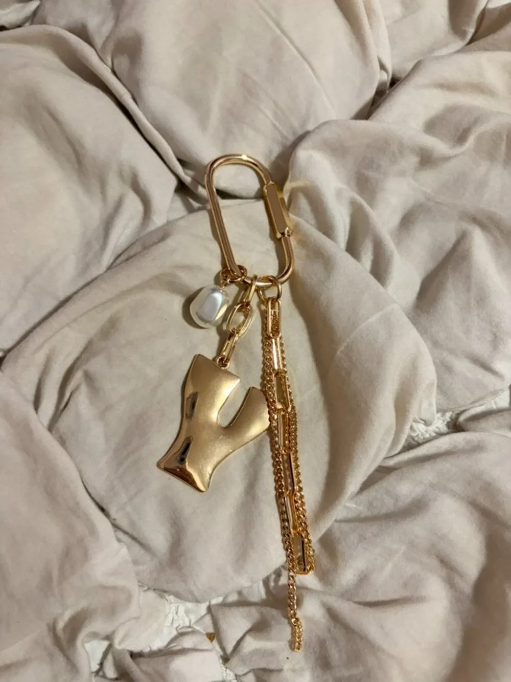 Gold Tone Letter Y Keychain Initial Bag Charm Pearl Accent Accessory